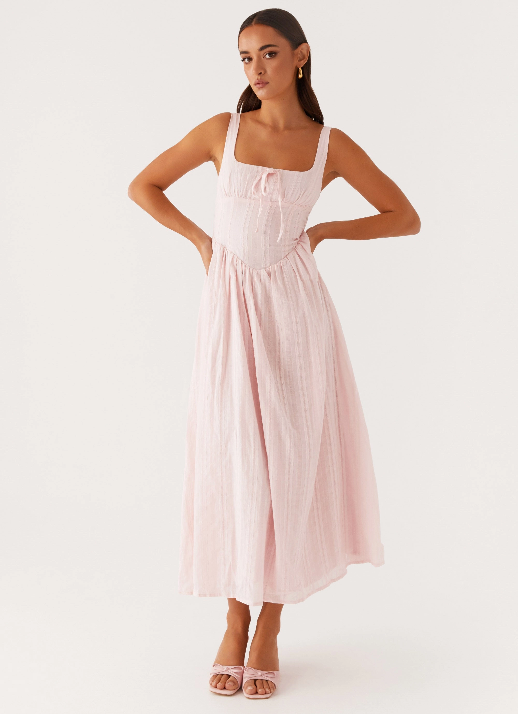 Pascuelle Midi Dress - Pink Relaxed Comfort Look Soft Profile