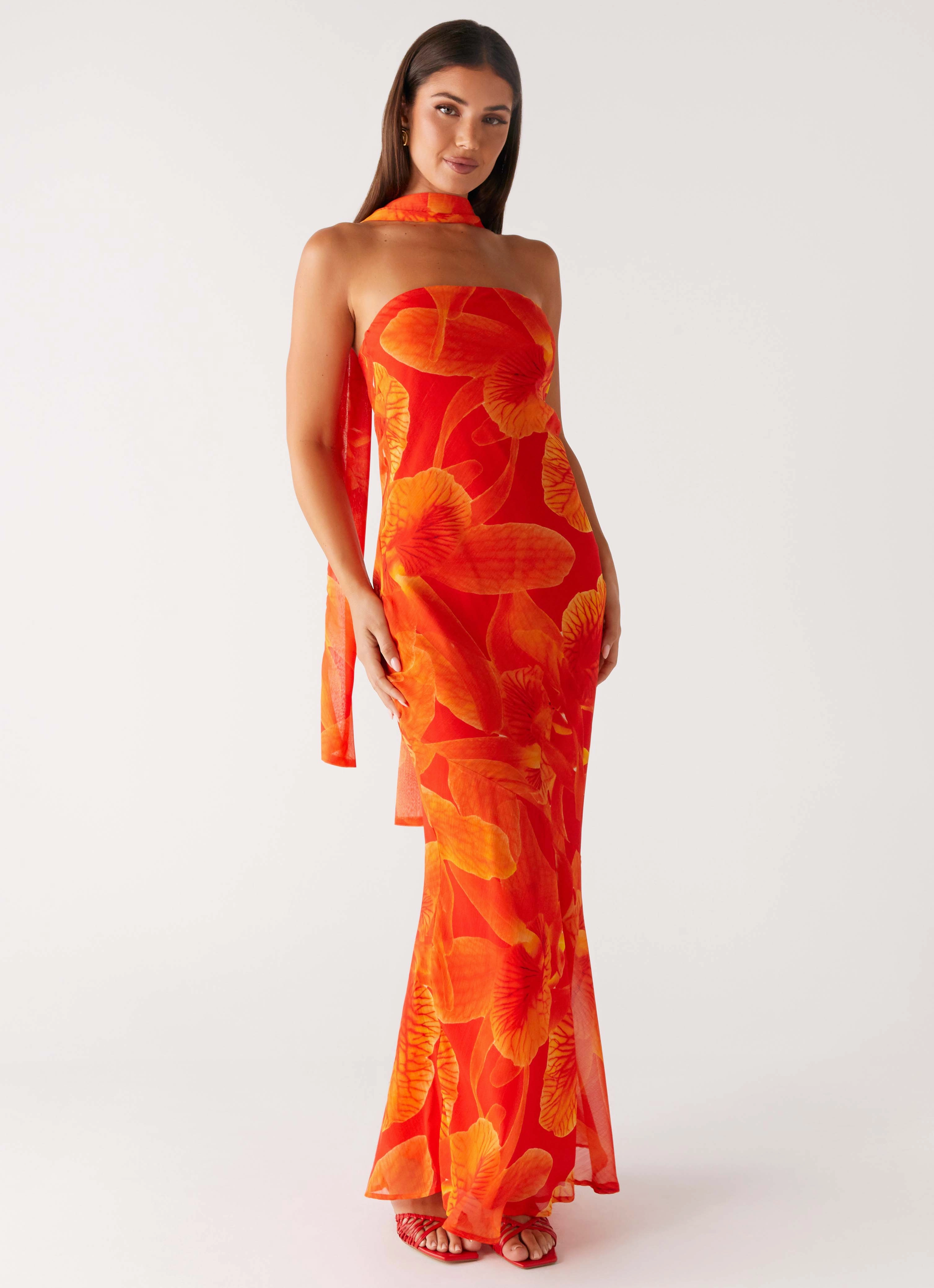 Street Edge Chic Rhythm Under The Pagoda Maxi Dress - Orange Floral