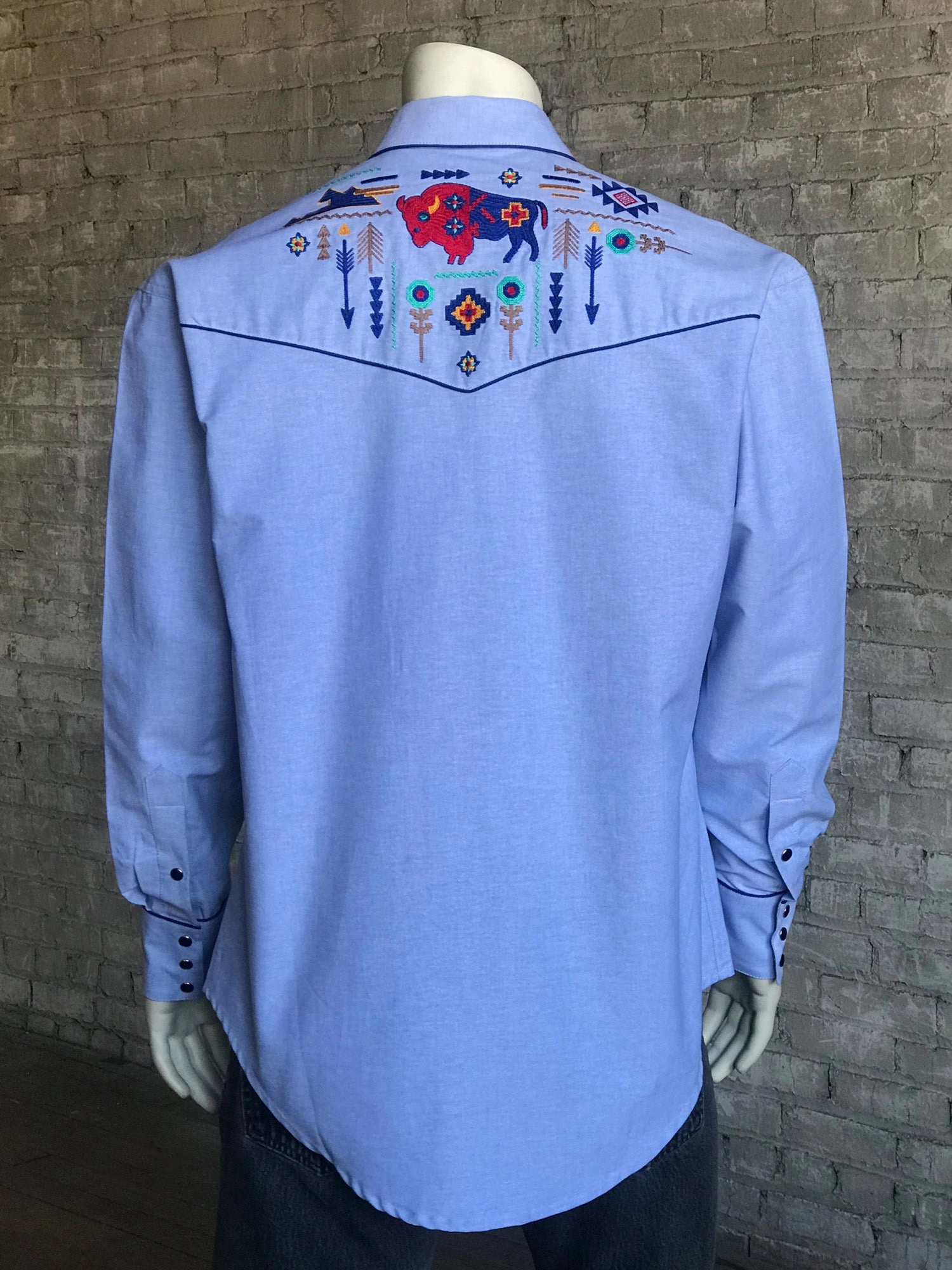 Party Ready Twill Weave Rockmount Mens Chambray 100% Cotton American Bison Western L/S Shirt