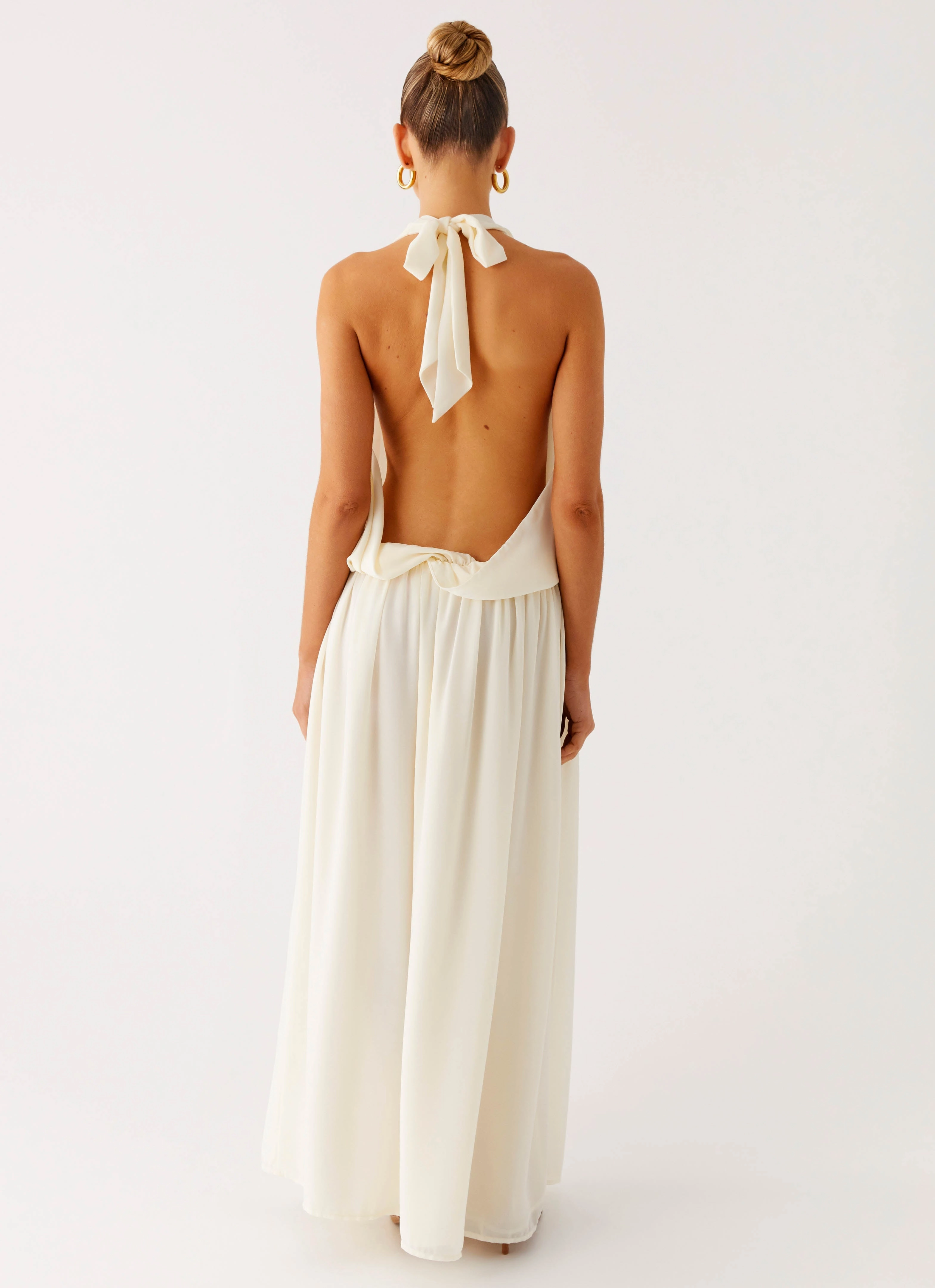 Minimal Aesthetic Narlah Halter Maxi Dress - Ivory