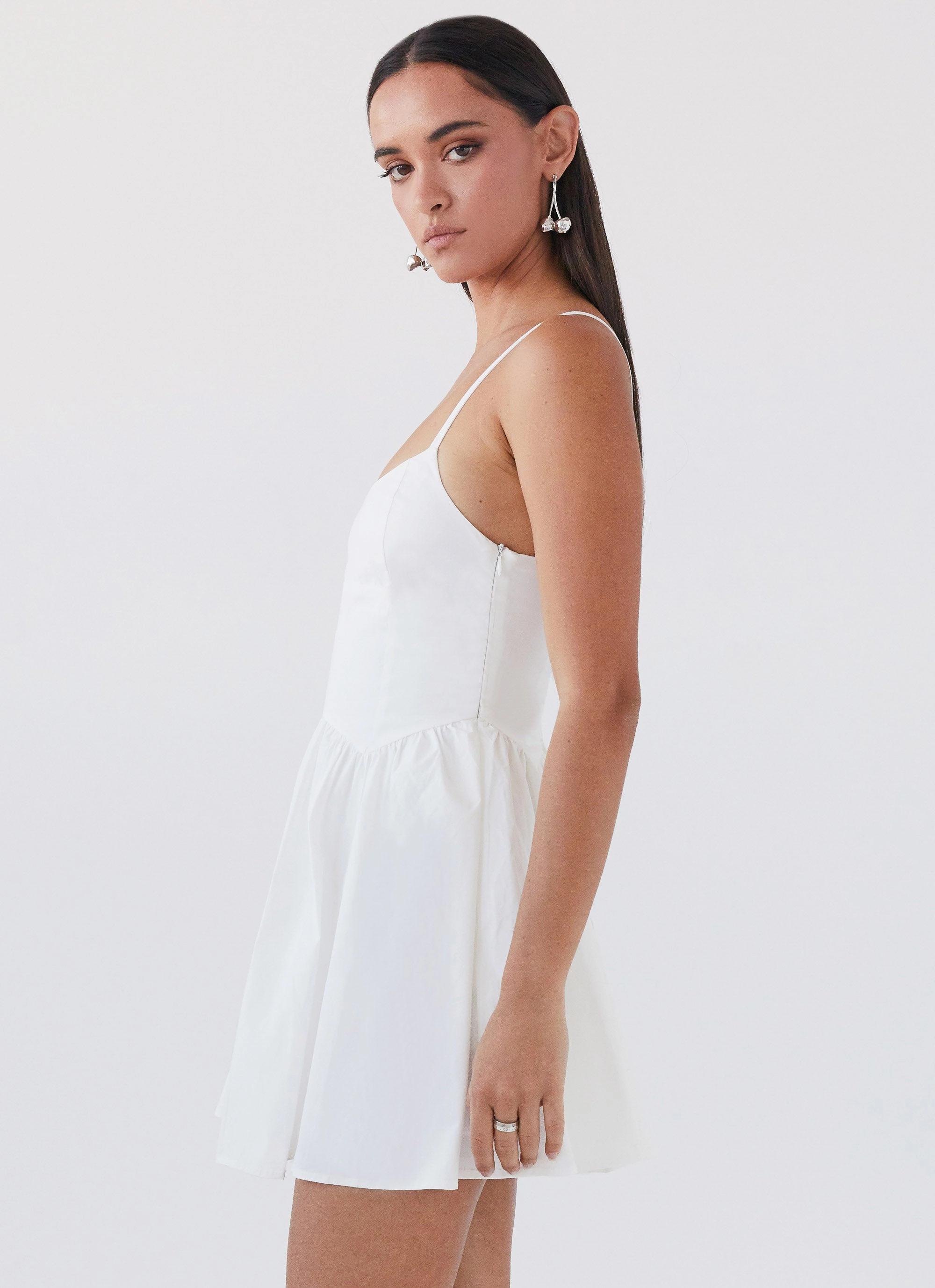 Flexible Comfort Layered Fit Tesoro Mio Mini Dress - White