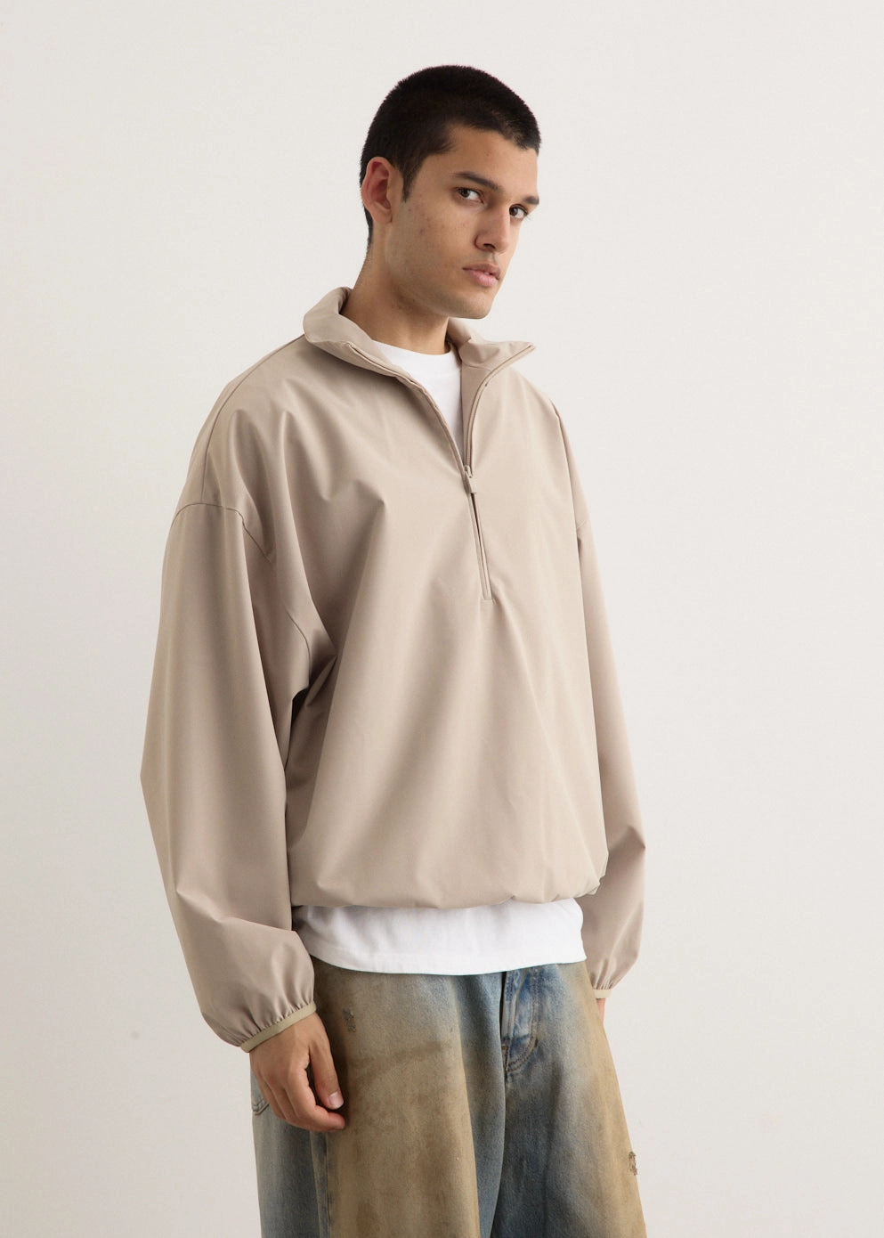 Sporty Nylon Half Zip Mild Weather