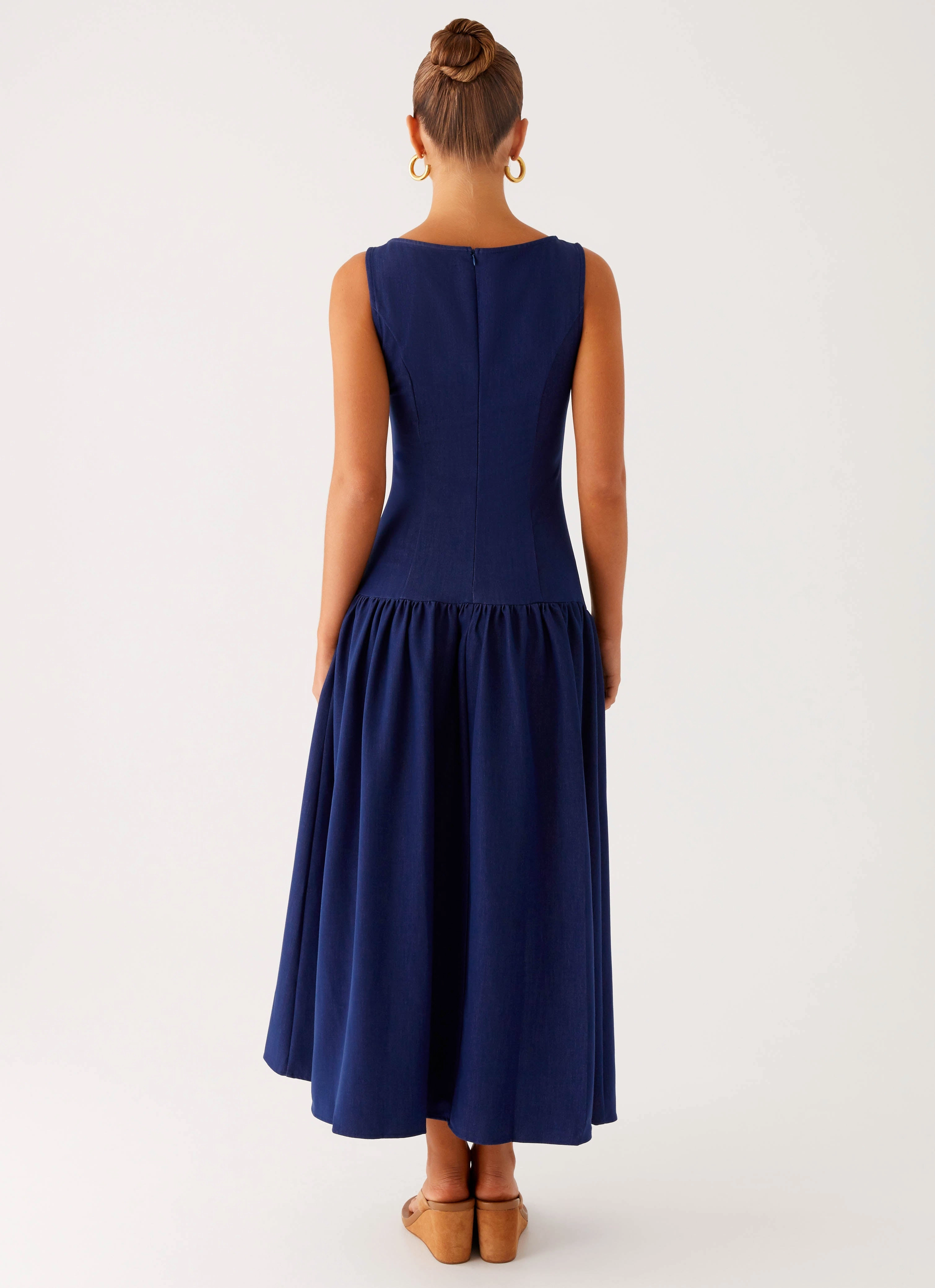 Hayes Denim Midi Dress - Indigo Bold Look