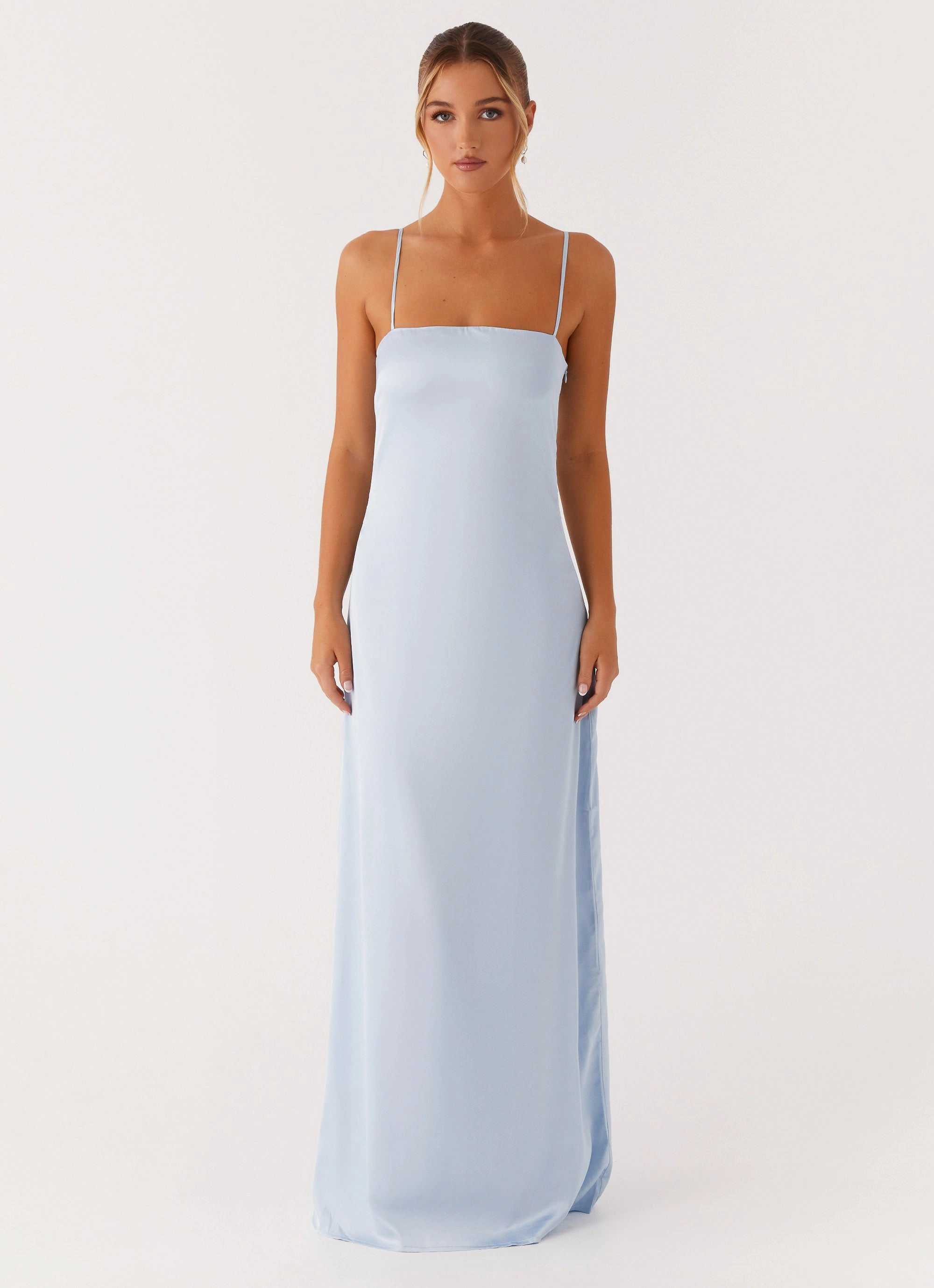 Aster Bloom Maxi Dress - Blue Coastal Soft Vibrant color