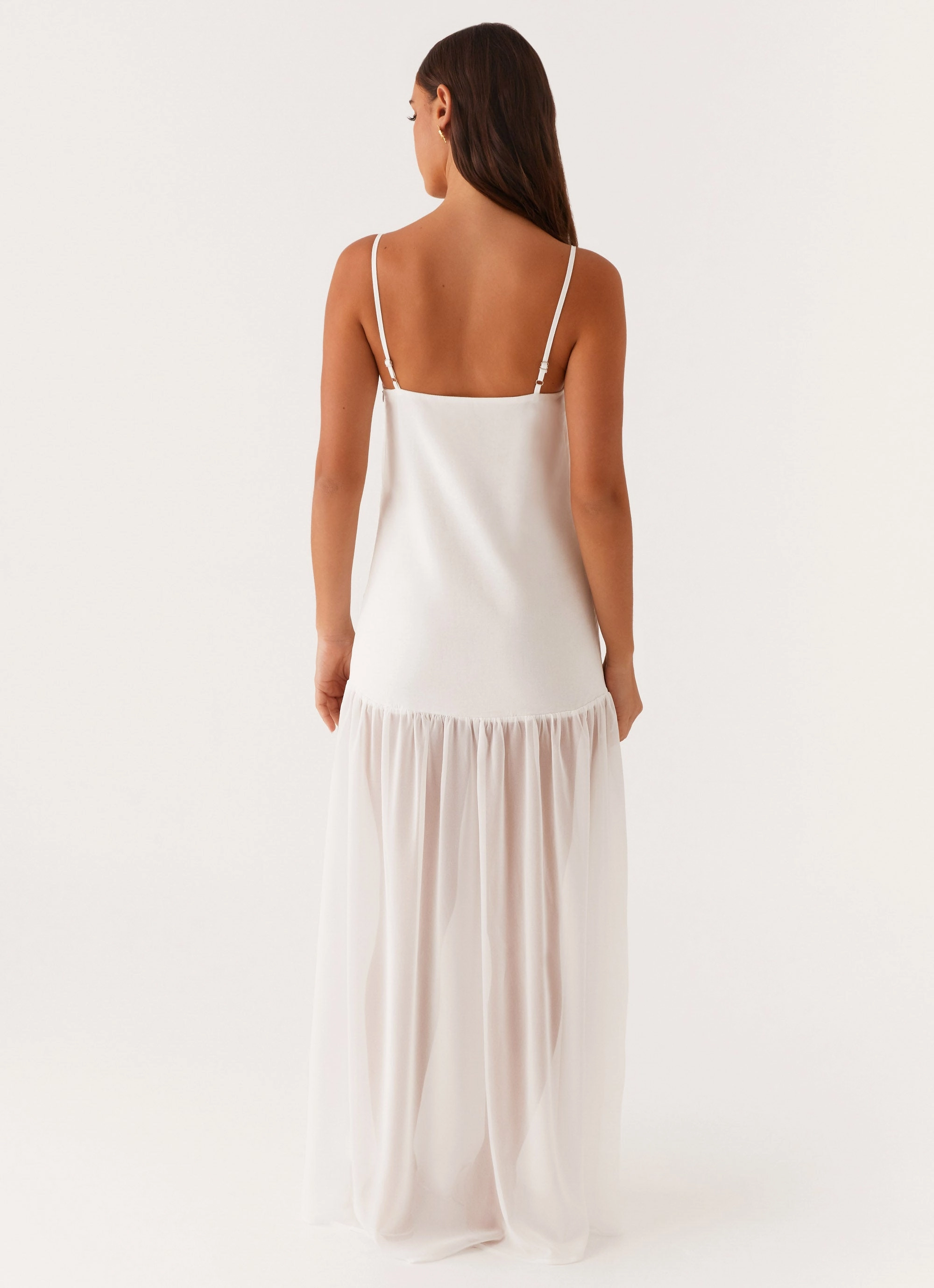 Fluid movement Heavenly Linen Maxi Dress - White