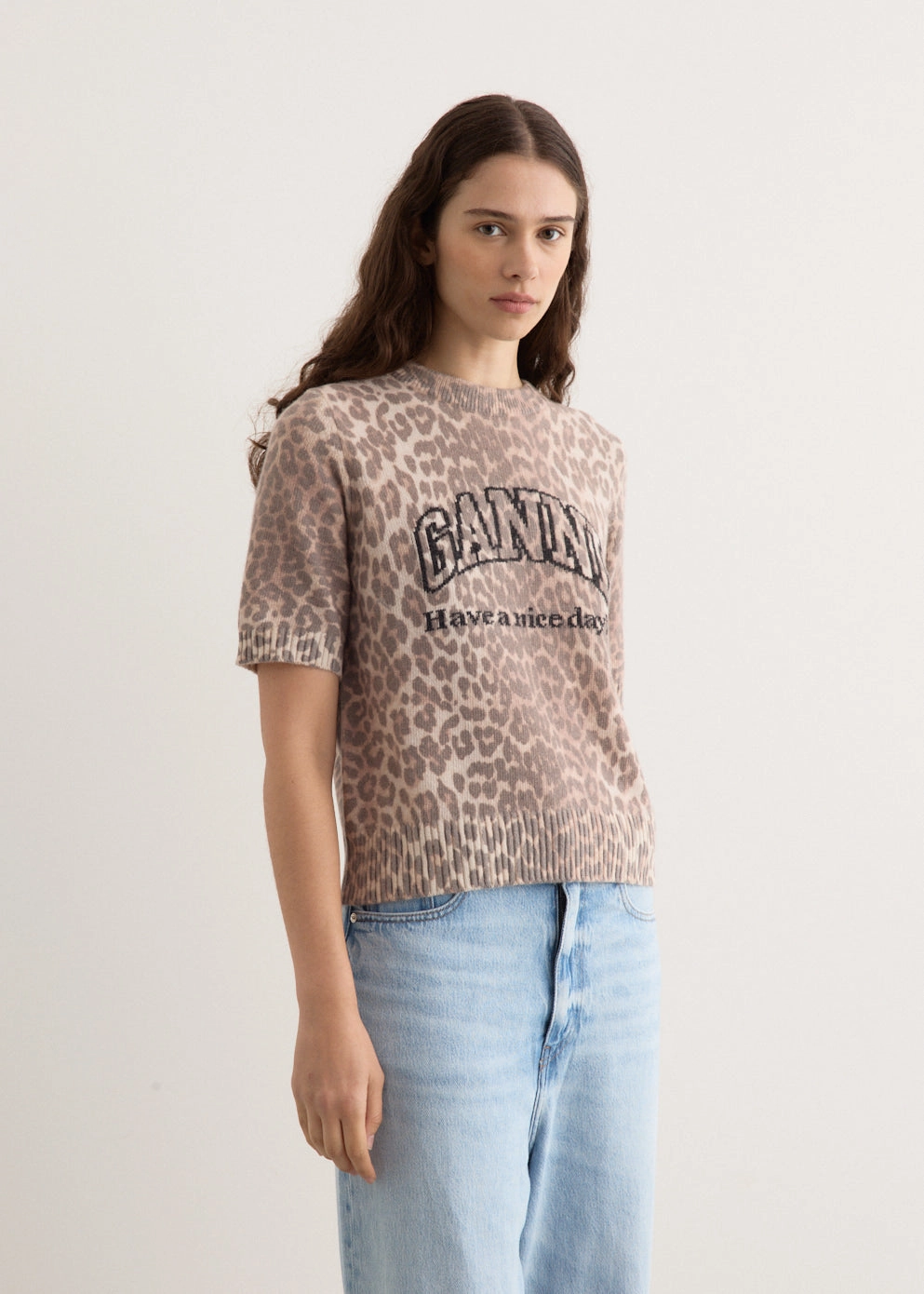 Graphic Wool Mix Printed Leopard T-Shirt Modern Casual Look
