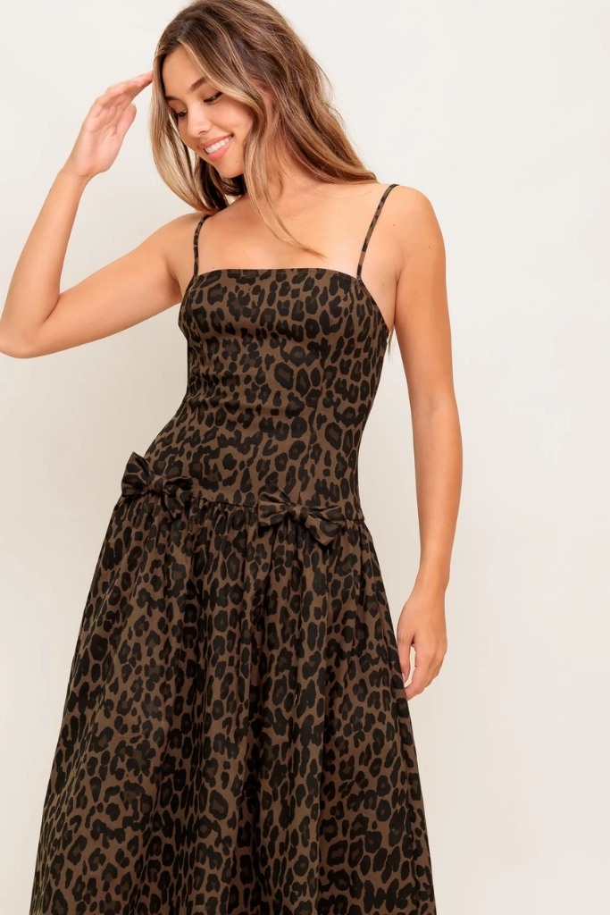 Penelope Leopard Print Midi Dress Stylish party wear