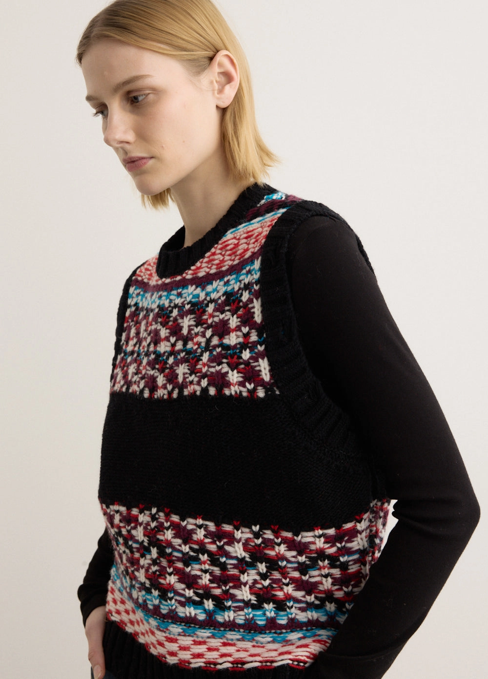 LowProfile Stitching Modern Touch Nordic Crewneck Vest