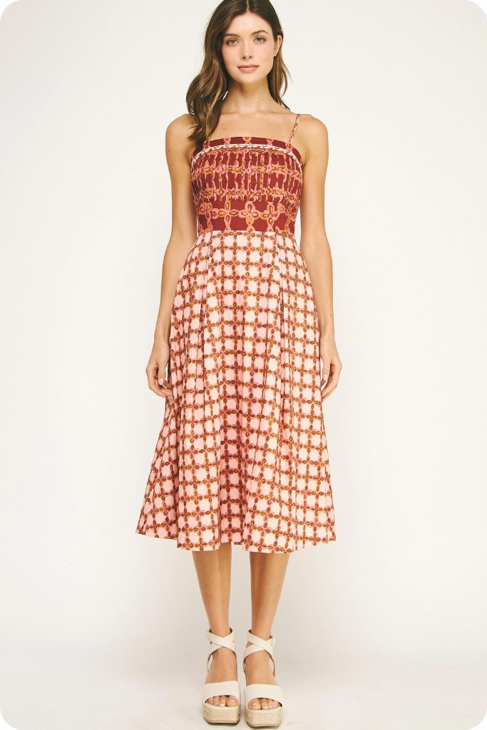 Essential Style flattering appearance Sydney Smocked Chain Print Midi Dress