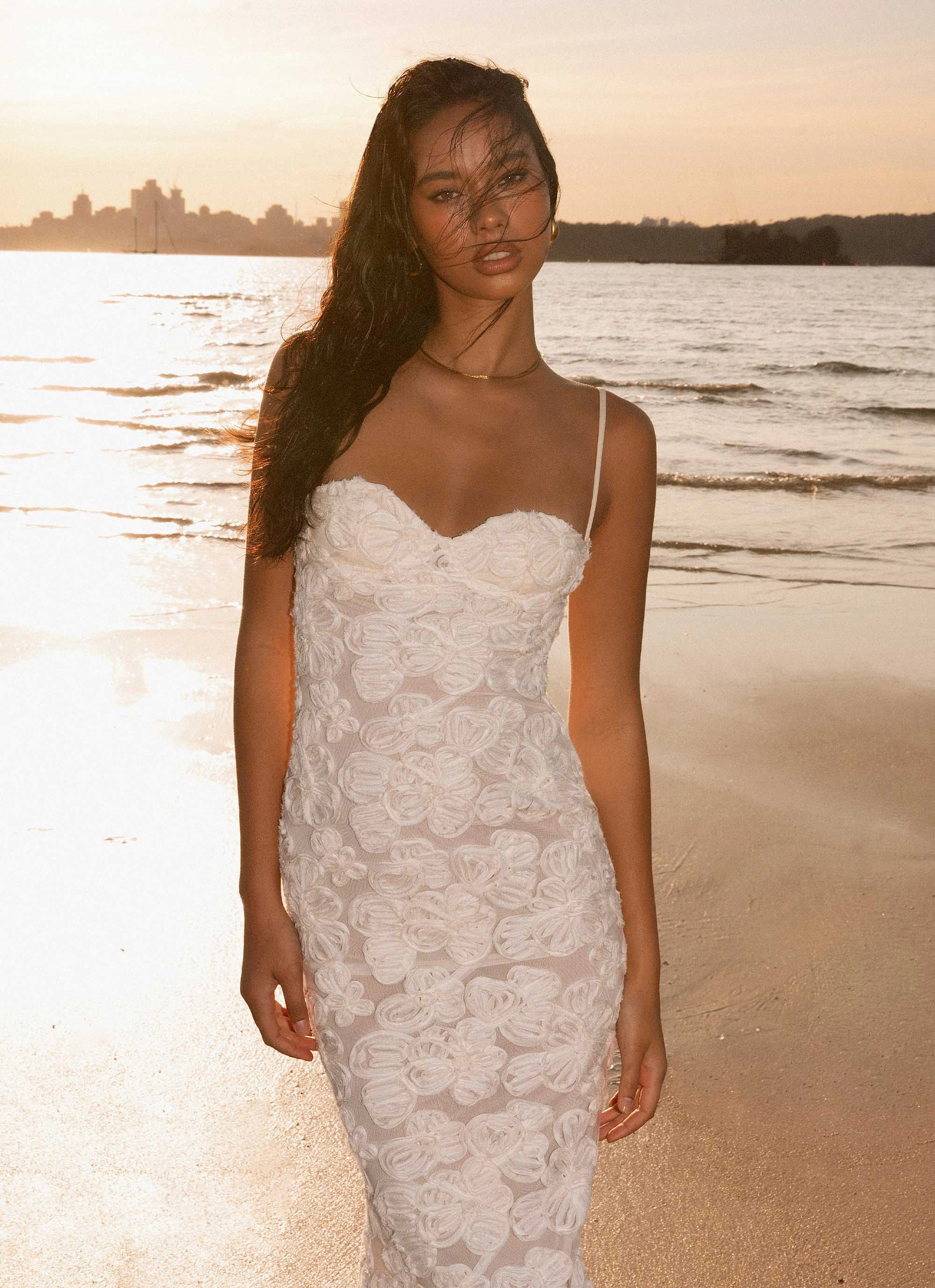 Statement-Buttons That Girl Maxi Dress - Ivory