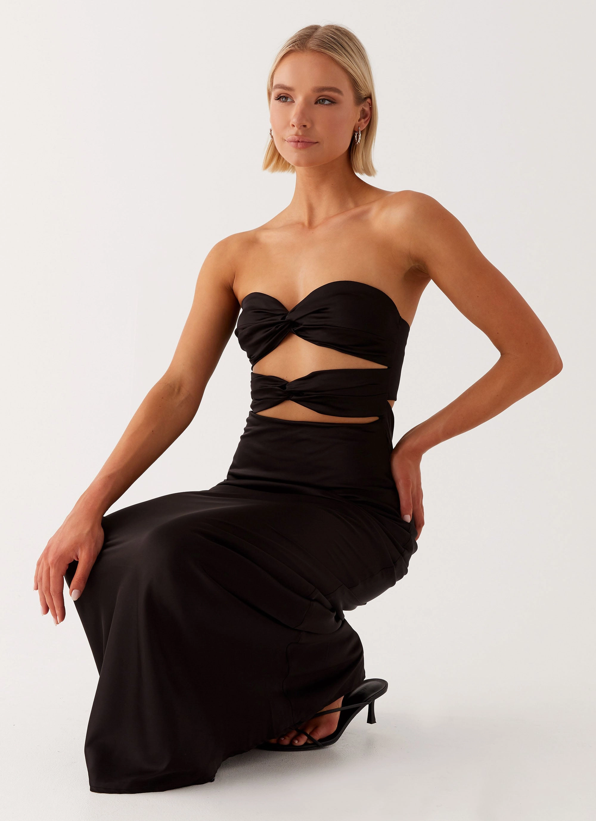 Tianna Strapless Maxi Dress - Black Trendy And Comfortable