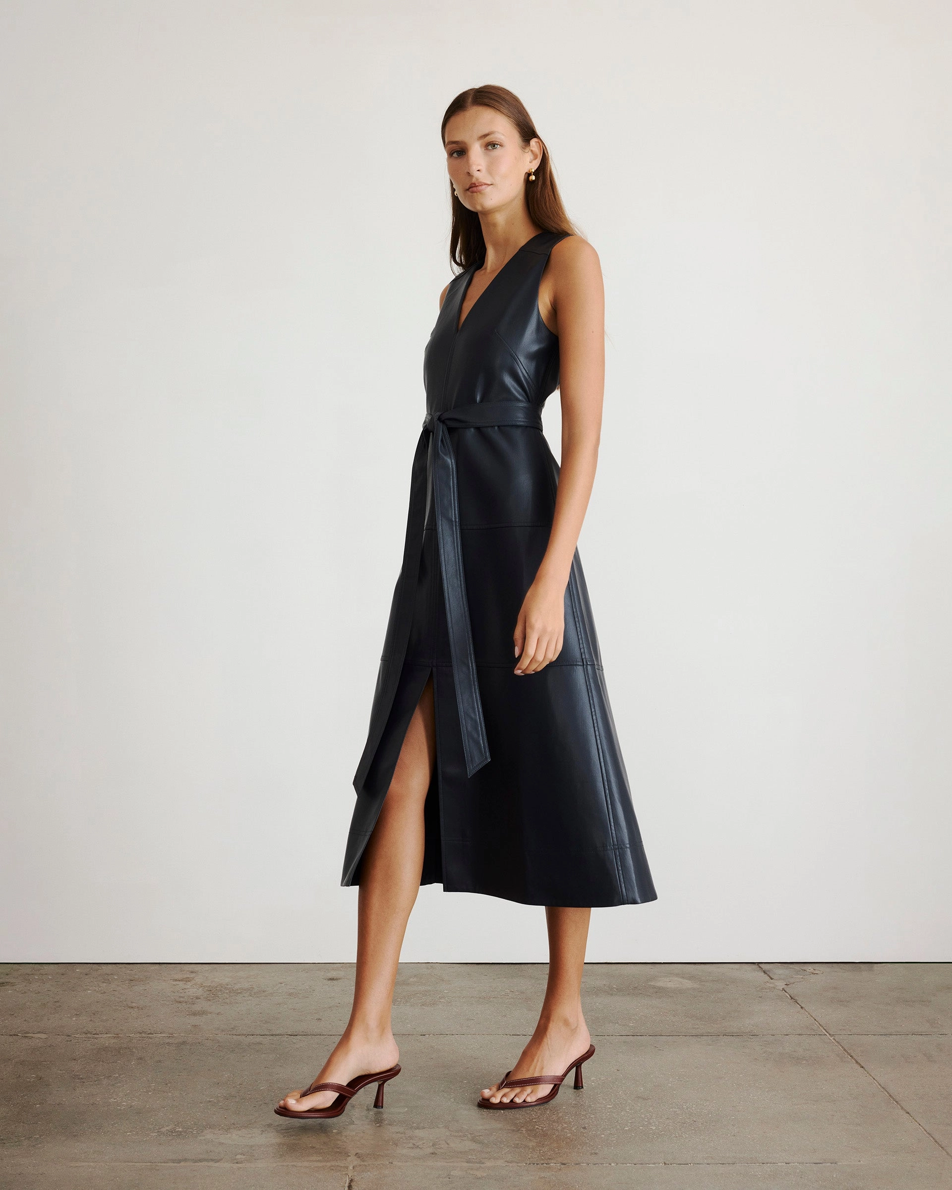 Edgy-Look Urban Minimalism Reinella Dress