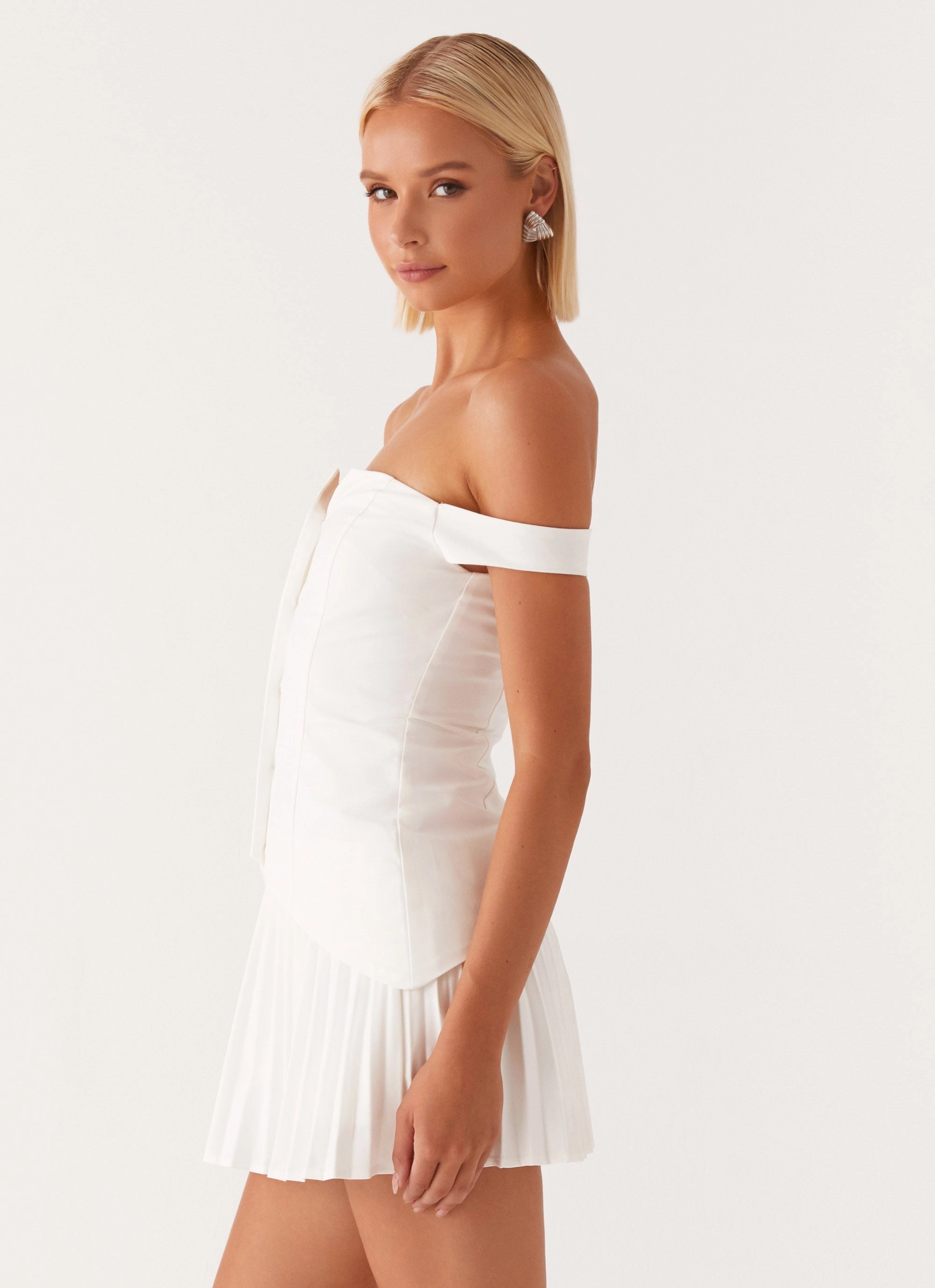 Ruffle Detail Twisted Skies Off Shoulder Mini Dress - Off White