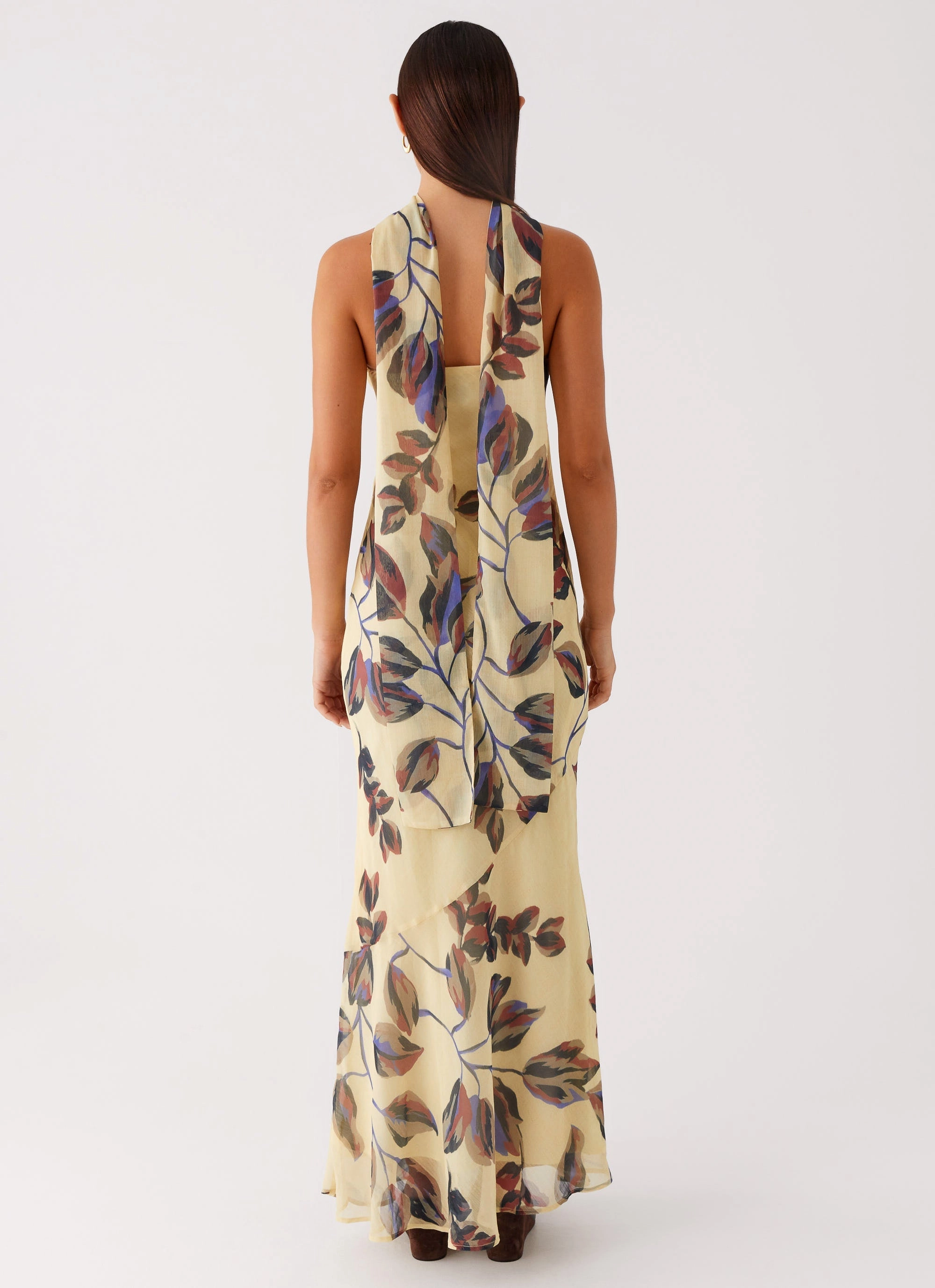 Casual chic dress Fall Silhouette Under The Pagoda Maxi Dress - Buttercream Leaf Print
