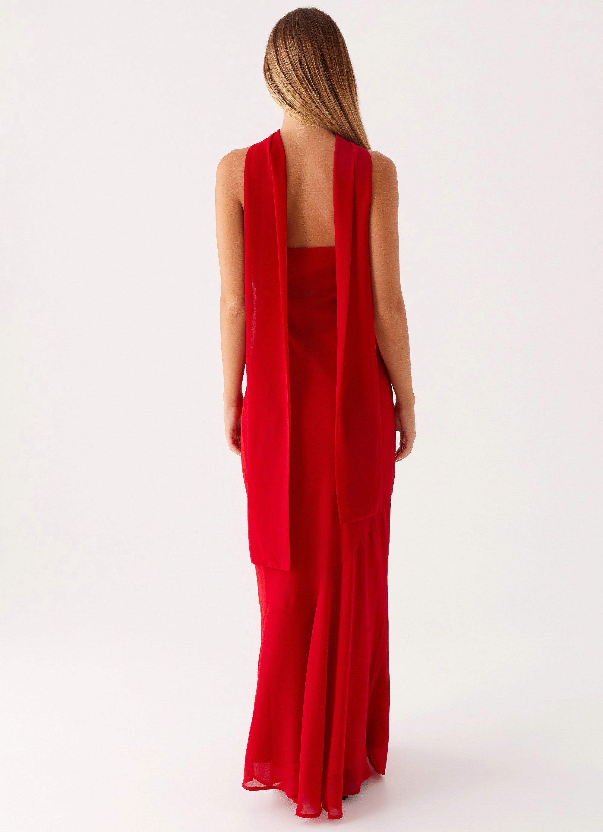 Minimal Outfit Under The Pagoda Maxi Dress - Red