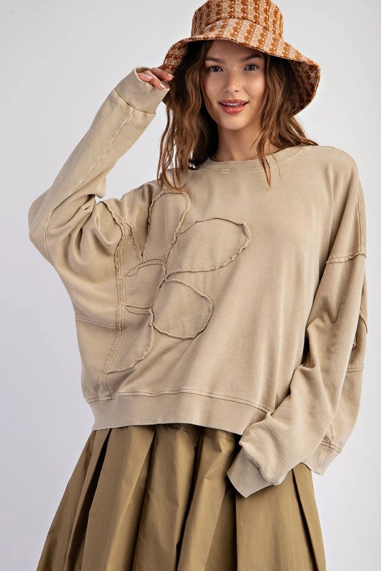 FLORA FLOWER PATCH WASHED TERRY KNIT PULLOVER Stylish Comfort