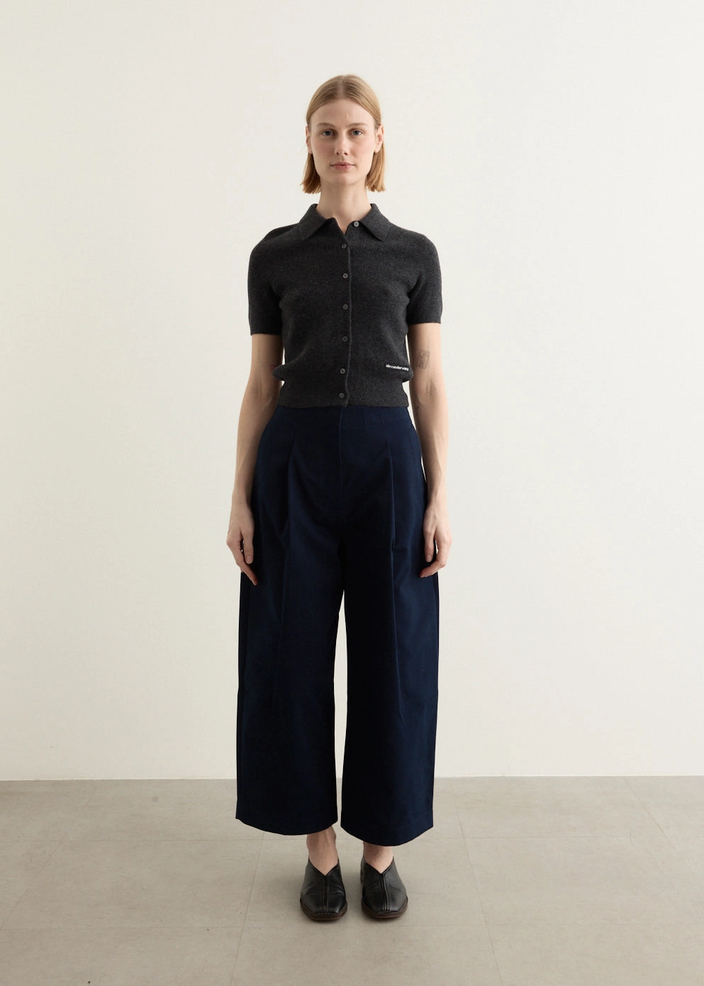 Heat Retention Lining Ribbed Edging Short Sleeve Polo Cardigan With Embroidered Logo