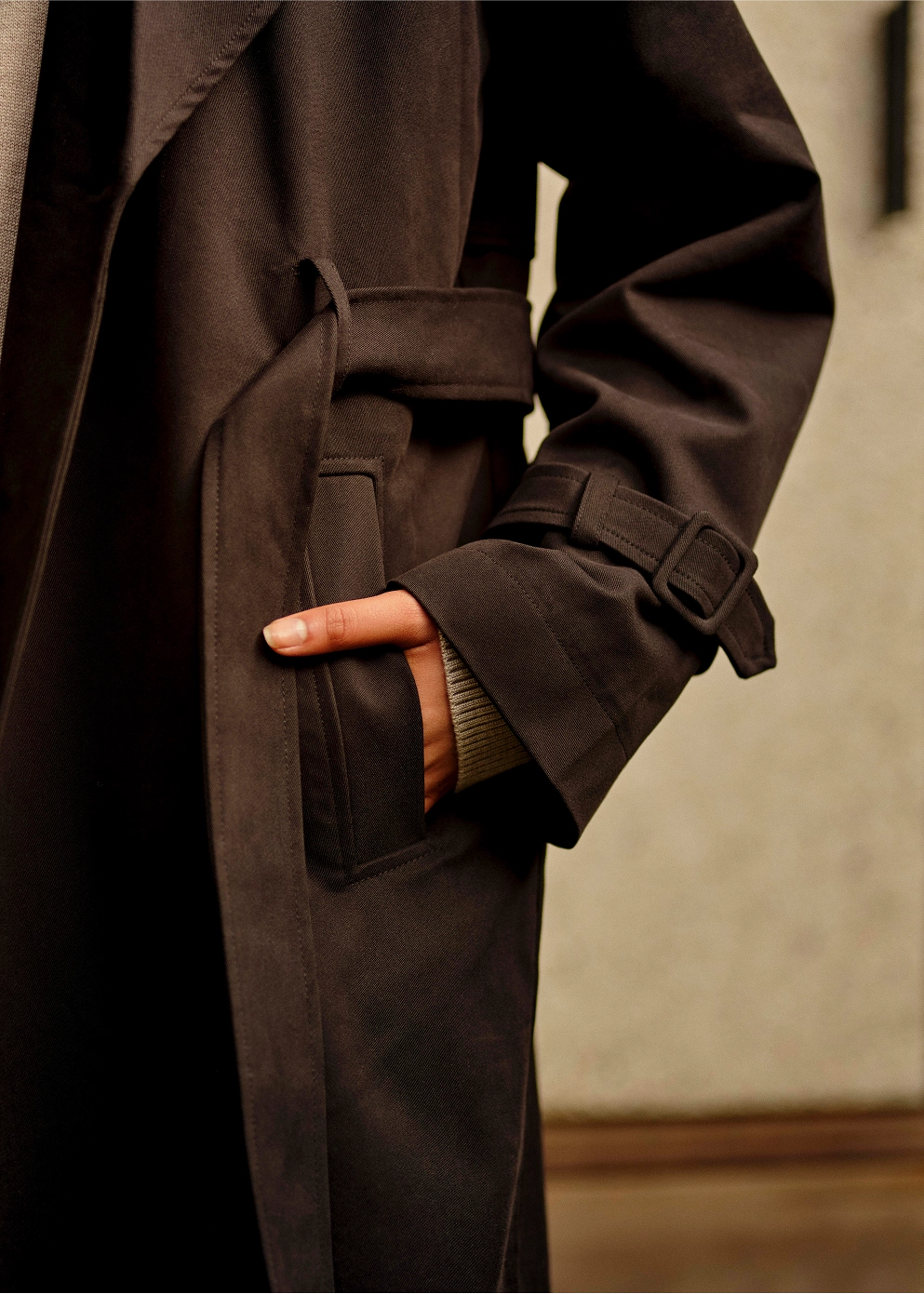 Wanderer Trench Coat Anti Pilling Fabric Odor Control Treatment