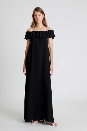 Ruffle Off Shoulder Maxi Dress in Black Street-Style