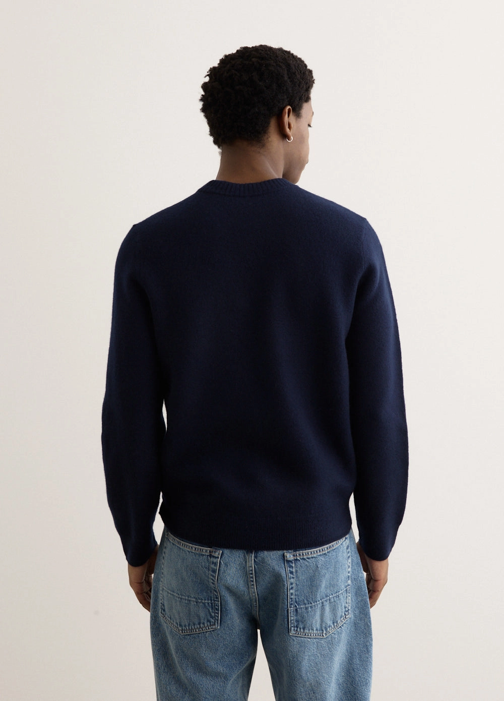 Minimal Layer Indoor style Jay Jumper