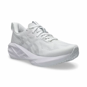 Women's Novablast 5 White/Piedmont Grey Moisture Wicking Fabric