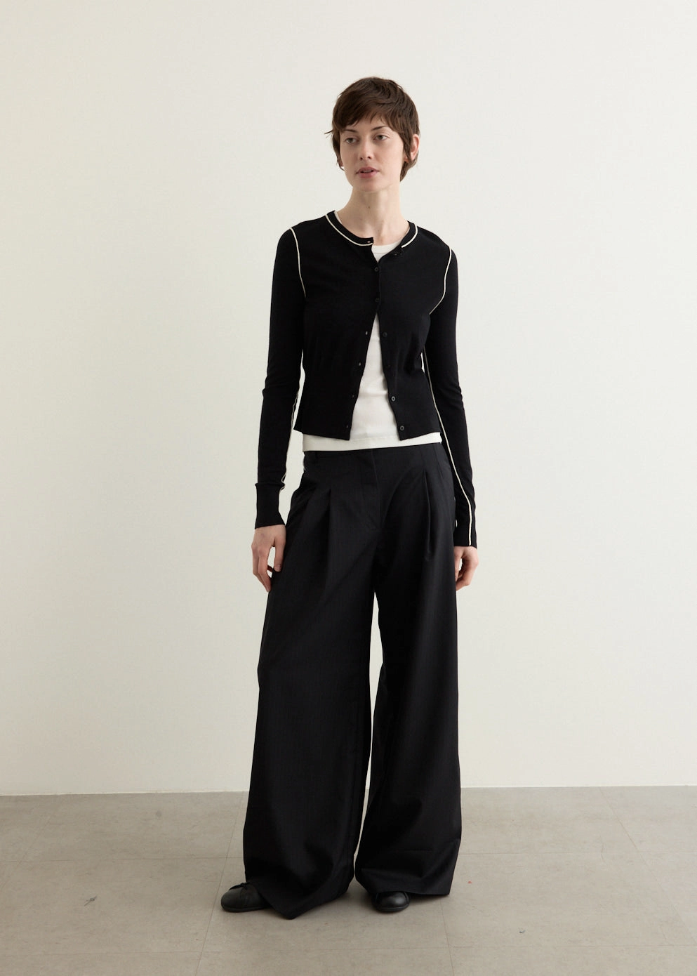 DropShoulder Design Double Layered Hem Wool Fine Line Cardigan