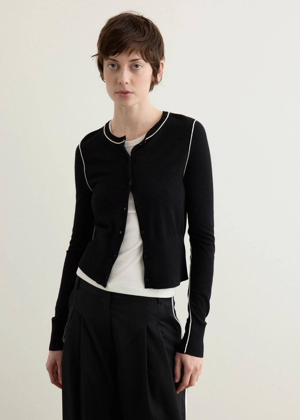BreathableKnit Fabric SoftTouch Material Wool Fine Line Cardigan