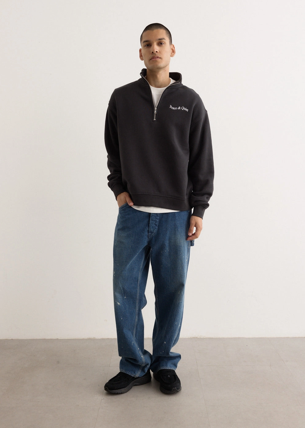 Wordmark Quarter Zip-Up Extra Layer Piece Flexible Joint Articulation