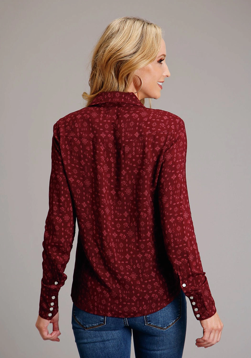 decorative element Modern Fit Stetson Womens Ditzy Western Wine 100% Rayon L/S Shirt