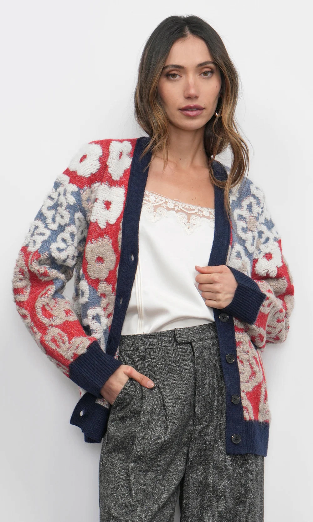 Mina Oversized Cardigan Flexible Collar Opening